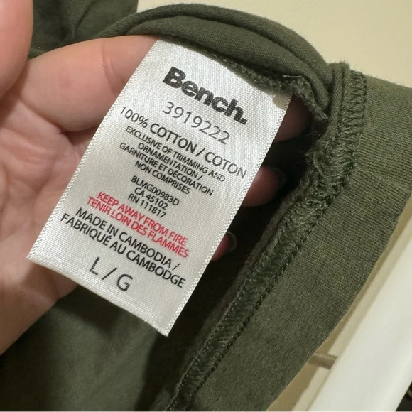 Men’s Bench Brand Army Green Graphic  Logo Casual T-Short Sleeve Shirt Size: L - Picture 10 of 16